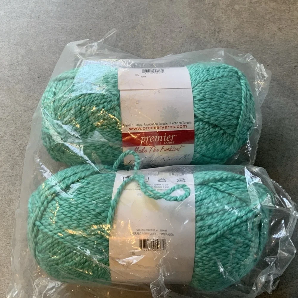 Deborah Norville Cotton Soft Silk Yarn - Emerald - 154 Yards x 2